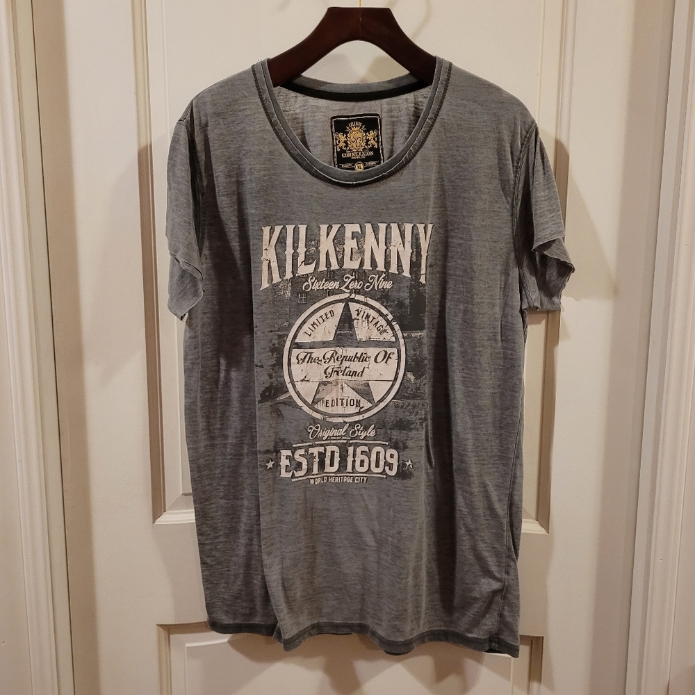 Irish Connexxion Dublin distressed tee, gray, size XL